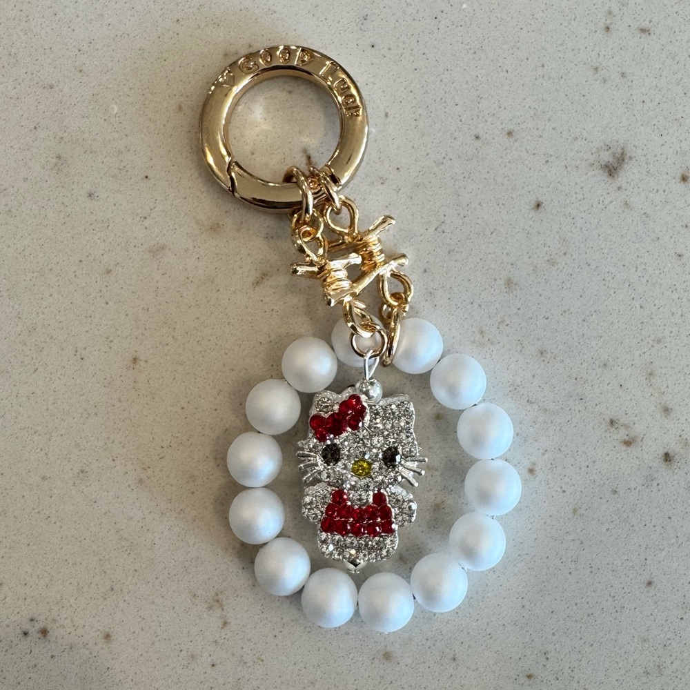 🆕 Hello Kitty Bag Charm Keychain Charm Rhinestone Pendant White Beaded Ring 🆕